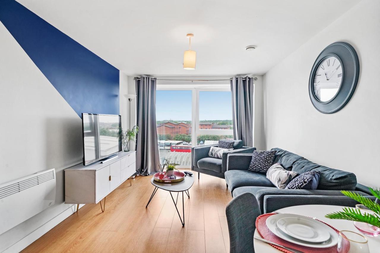 Stunning 2 Bedroom Apartment Лидс Экстерьер фото